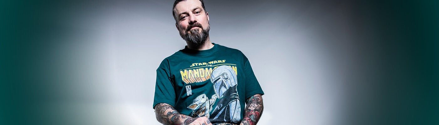 May the 4th is coming soon. / Master Chris Hermsdörfer from BEYOND THE BLACK finds your lack of STAR WARS merch disturbing! / Buy you must