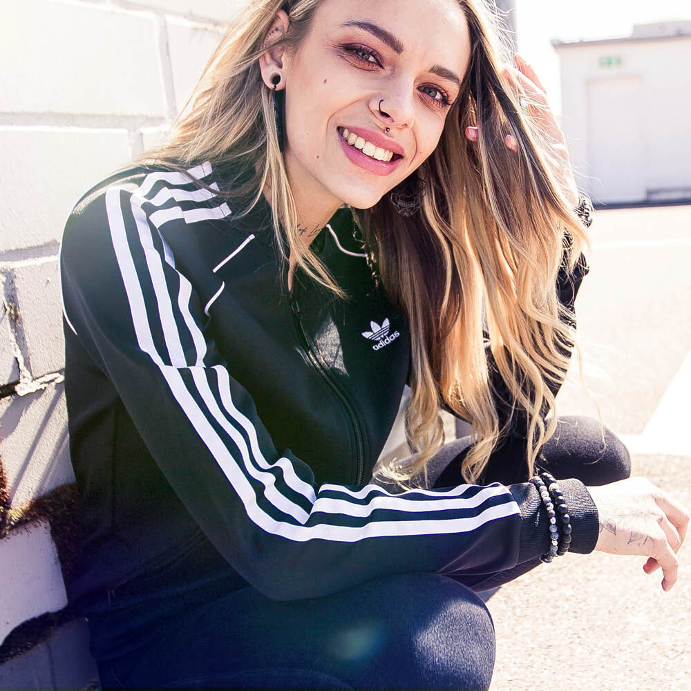 Converse clothing ireland hotsell