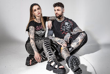 Original Sinners / This isn&rsquo;t about playing it safe. The Original Sinners collection stands for rock (and biker) inspired streetwear: raw, rebellious, and authentic. Dark, washed-out color palettes, used effects, and tattoo aesthetics form a clear design language. Skulls, wings, crosses, and heraldic elements meet vintage-inspired typography, each piece feels like a statement item with strong recognition value.Elaborately executed prints, from front prints to all-over designs, blend with embroidery, patches, and textured surfaces. Lacing, bands, raw edges, and destroyed details add depth and attitude, while tie-dye and acid-wash effects create a distinctive patina. The silhouettes are proven and precisely cut: fitted T-shirts and longsleeves, along with layering pieces like hoodies, zip jackets, and vests. For women, tailored with subtle feminine accents; for men, masculine and body-defining. Classic fits, refined for a modern edge.Original Sinners is rockwear with character, uncompromising in style, high-quality in execution, and far removed from short-lived trends. For those who don&rsquo;t need to explain their look, they wear it. Timeless rock styles, reinterpreted for today and made for the street. Original Sinners : made for the unapologetic. / Discover now!