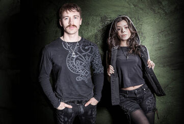 Celtic Snake / The Black Premium by EMP collection is raw, powerful, and rich in symbolism. At its core is the snake - an ancient emblem of strength, transformation, and invincibility. Paired with bold knot designs, it creates a look that doesn&rsquo;t ask for permission; it commands attention.We&rsquo;ve developed exclusive prints and embroidery that are bold, uncompromising, and richly detailed - making each piece instantly recognisable. Special trims, like custom-designed buttons and cord ends, add the finishing touch, ensuring every item is truly unique.Stand out. Go your own way with the Celtic Snake collection from Black Premium by EMP - crafted for the independent. / Discover now!