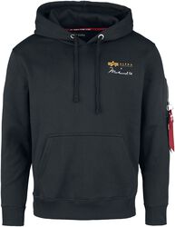 style | Alpha in Industries military streetwear | EMP hoodie