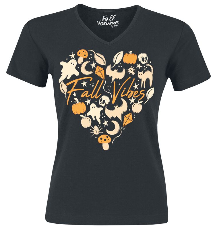 Halloween t-shirt with fall vibes heart motif